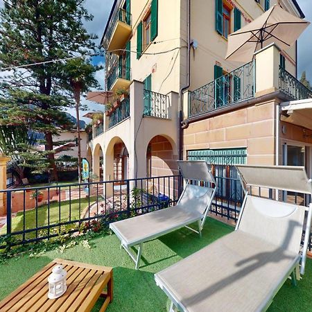 Villa Gina Finale Ligure Eksteriør billede