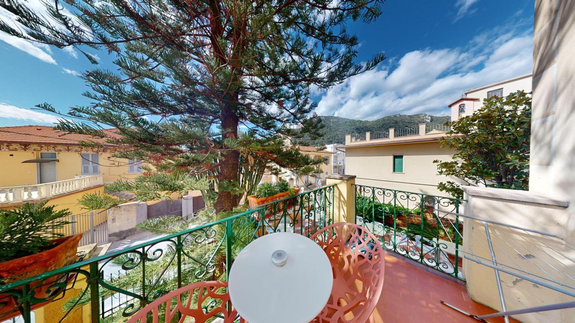 Villa Gina Finale Ligure Eksteriør billede